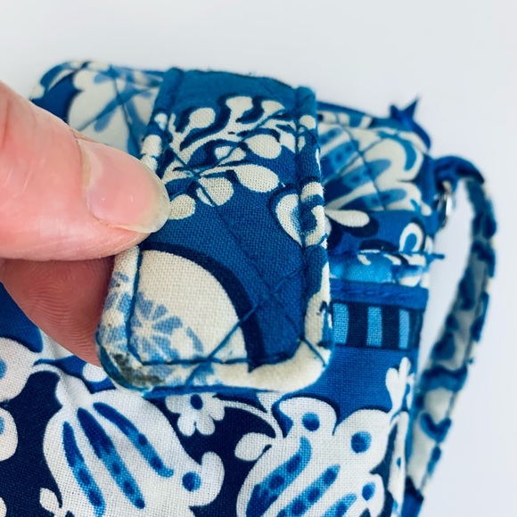 Vera Bradley Blue Lagoon small wristlet wallet - Picture 11 of 12